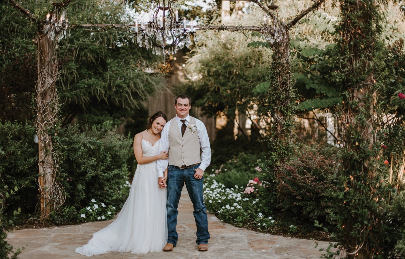 beautiful wedding phhotos at stone oak